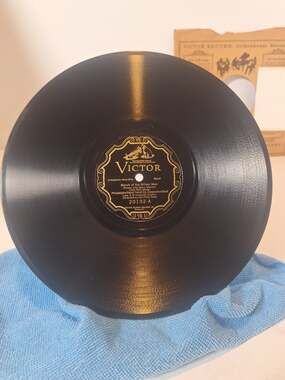 Victor 20192-A – March of the Mitten Men – John Philip Sousa 78 RPM- Very Good!